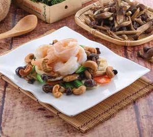 腰果黑鸡枞菌甜豆莲藕泡虾球